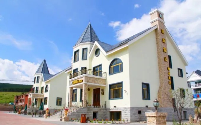 Castle-like hotel buildings in Arxan's villa district
