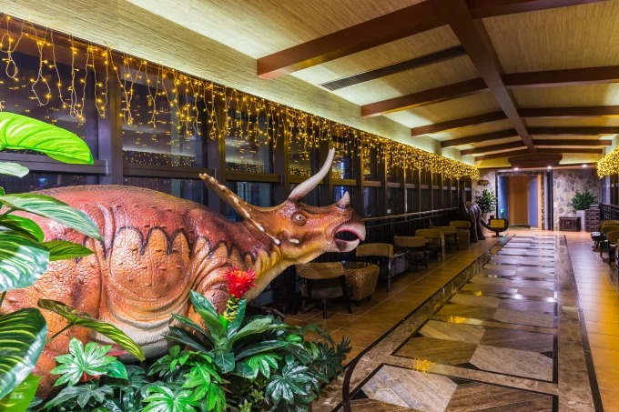 El restaurante Jurassic en un hotel temático de dinosaurios