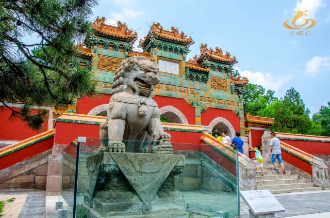 Glazed archway at Putuo Zongcheng Temple