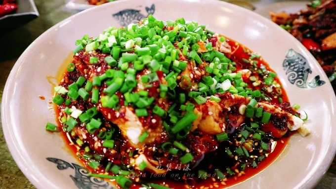 Sliced pork with garlic sauce