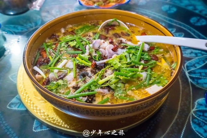 Peixe ácido e picante de Dali