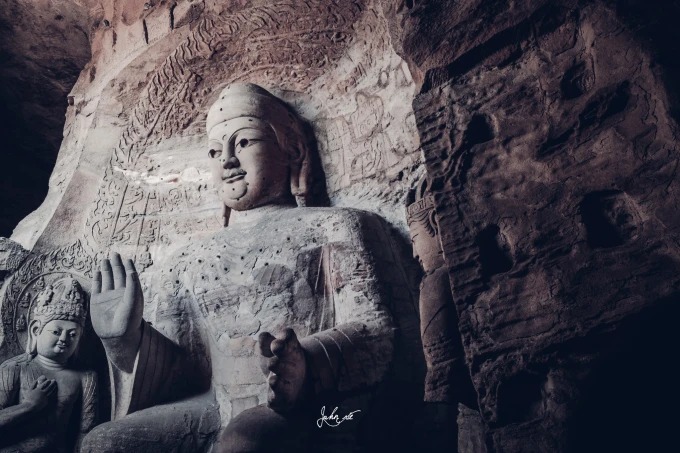 Buddhastatuen in einer Höhle von Yungang