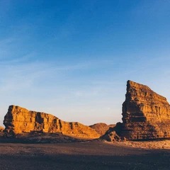Formaciones de yardangs en el Parque Geológico Nacional Yadan de Dunhuang