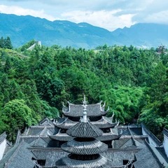 Gate and traditional buildings at Enshi Tusi City