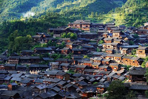 Bâtiments historiques dans la vieille ville de Fenghuang