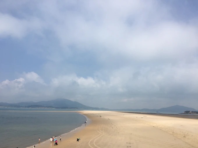 Beach and headland at Tannan Bay