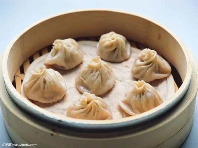 Baozi al vapor rellenos de cerdo