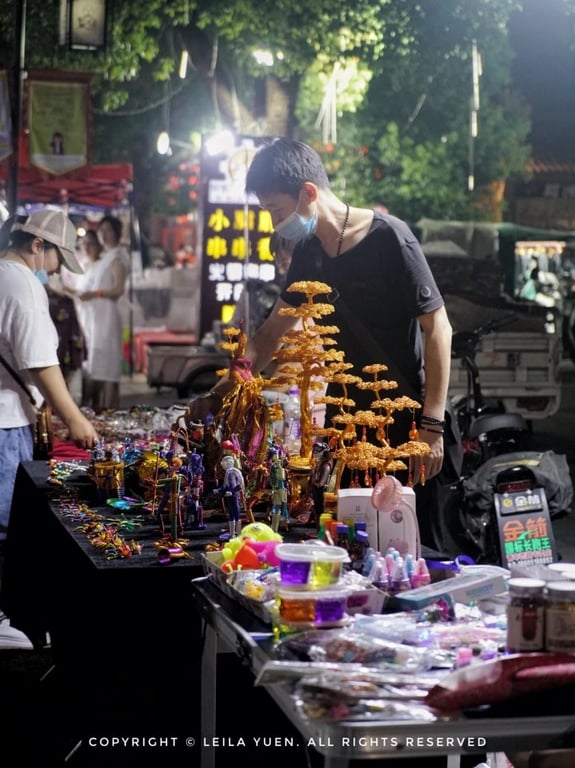 Night scene in Yanhe Alley historical district