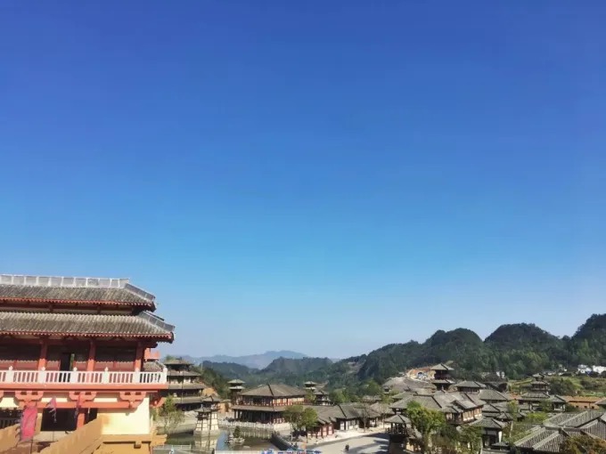 Edificios de estilo Qin-Han en un estudio de cine cerca de Duyun