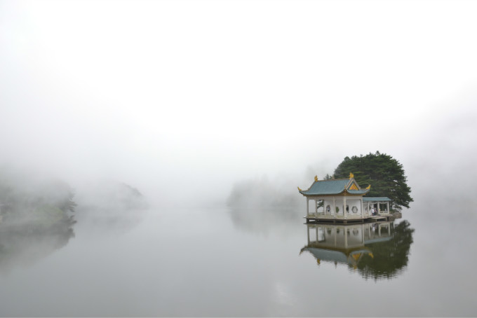 Bewaldete Bergkämme am Lushan
