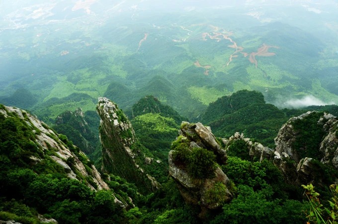Les Cinq Pics des Vieillards au Lushan