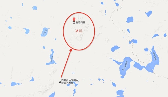Campo de hielo de Puruogangri y desierto circundante