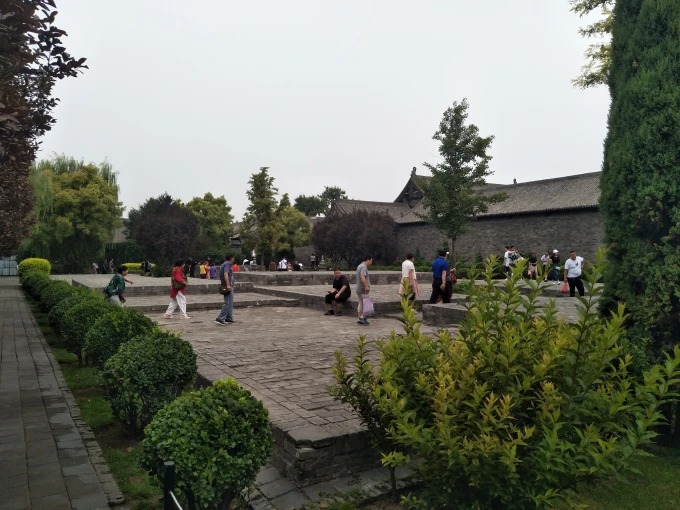 포졸 당직실의 초석