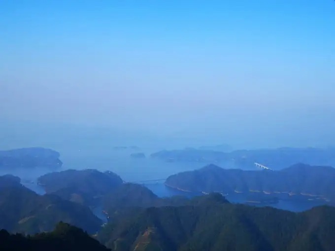 Vista do mirante superior em Ziyunjian