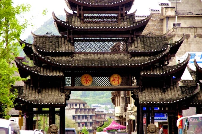Traditionelles Tor in Chadong