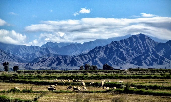 Paisaje de montaña en la cordillera de Qilian