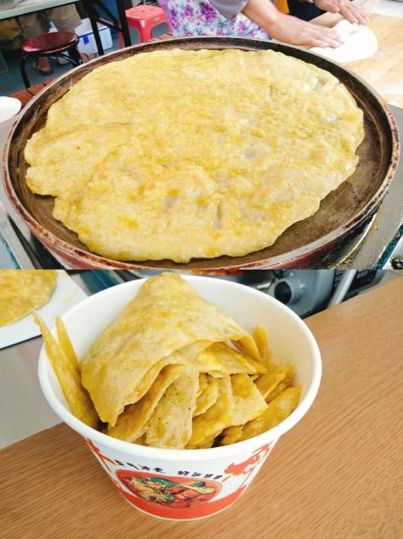 Pan plano dorado de cebada en un plato
