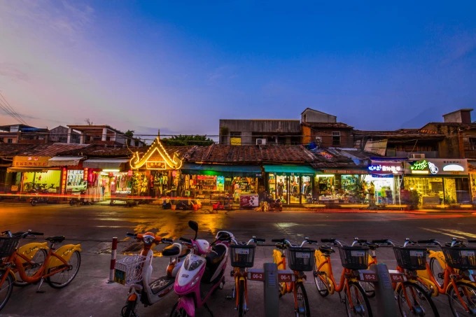 Street scene on West Street in Quanzhou