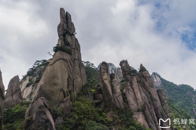 Granite pinnacles known as Three Dragons Out to Sea