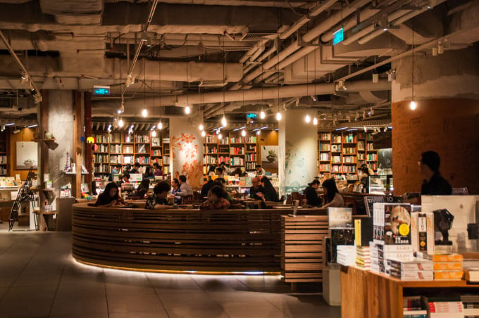 Interior da Livraria Fangsuo em Guangzhou