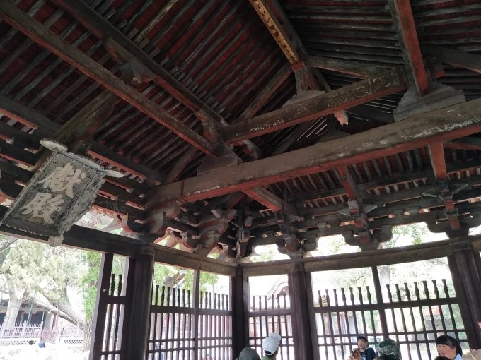 Timber frame inside the Xian Hall