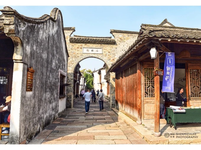Traditional silk workshop display in Wuzhen