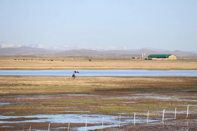 Vale termal no planalto do Sichuan Ocidental